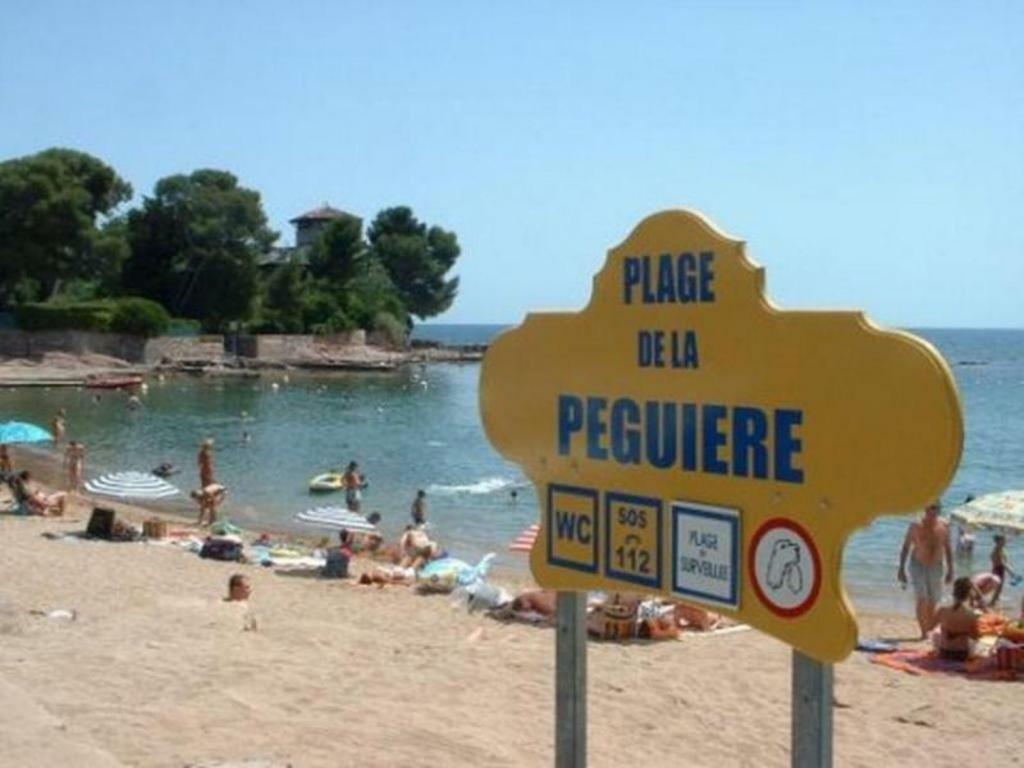 "Les Alizes" Cote Jardin Proche Bord De Mer Saint-Raphael  Exterior photo